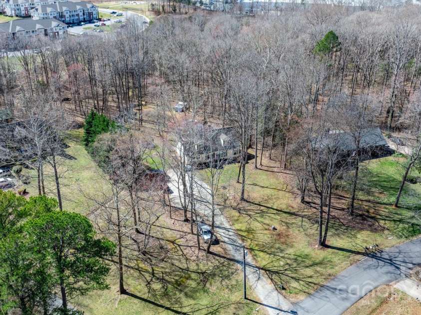 7648 Forest Oak Drive, Denver, NC 28037.  MLS# CAR4276492, YatesRealty ID 9935. 