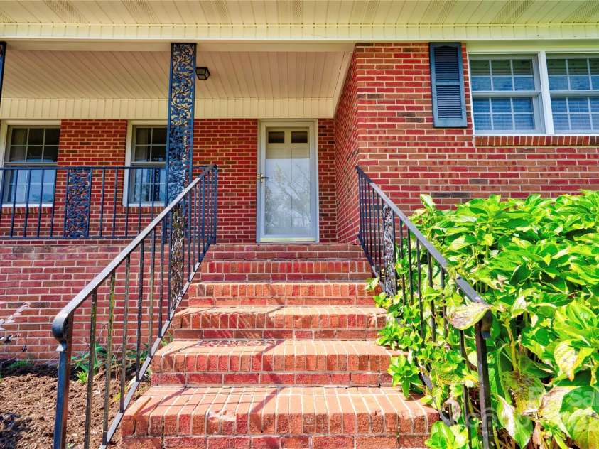 4029 Fallston Road, Shelby, NC 28150.  MLS# CAR4306182, YatesRealty ID 9936. Front Stairs