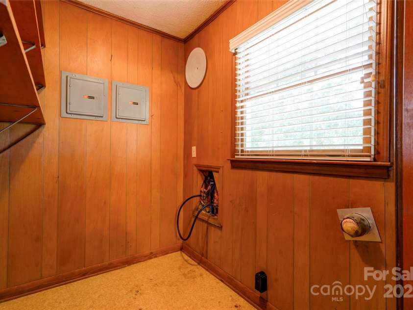 4029 Fallston Road, Shelby, NC 28150.  MLS# CAR4306182, YatesRealty ID 9936. Laundry Room