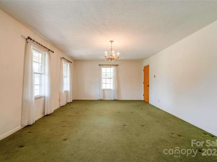 4029 Fallston Road, Shelby, NC 28150.  MLS# CAR4306182, YatesRealty ID 9936. Living Room