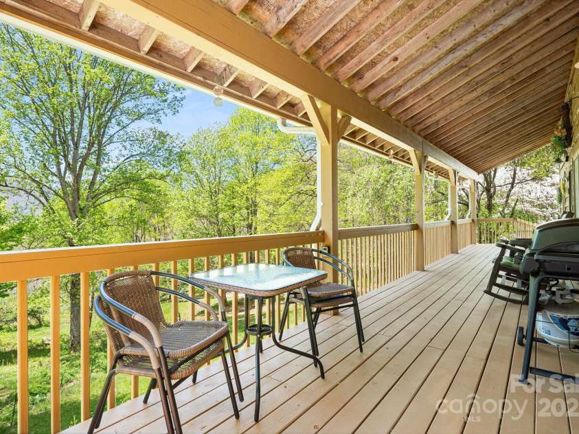 620 Mason Branch Road, Bryson City, NC 28713.  MLS# CAR4246489, YatesRealty ID 9936. 
