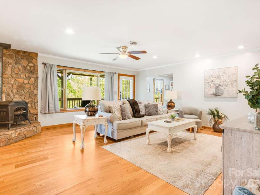 620 Mason Branch Road, Bryson City, NC 28713.  MLS# CAR4246489, YatesRealty ID 9936. 