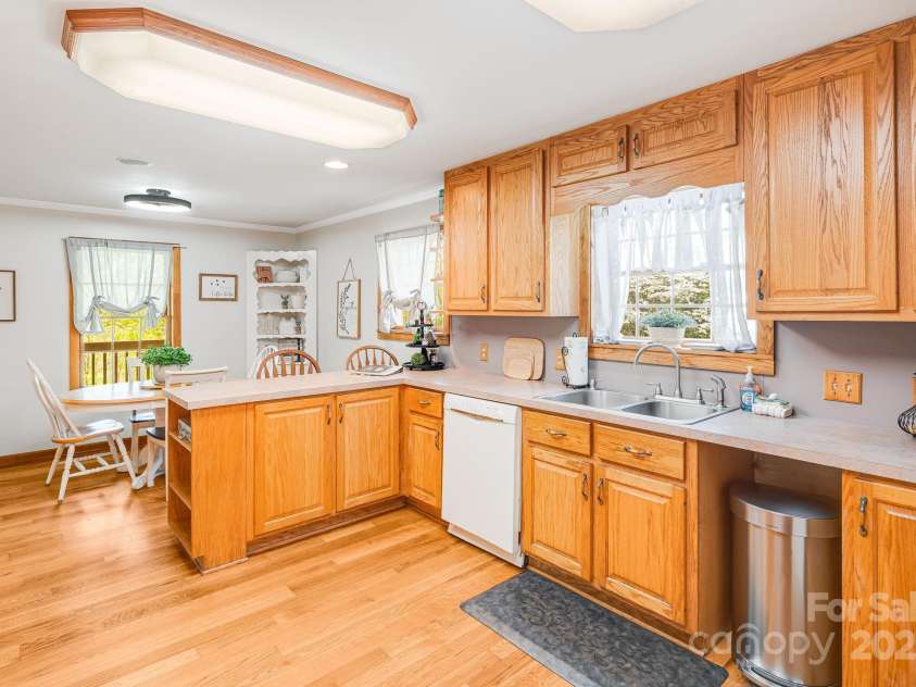 620 Mason Branch Road, Bryson City, NC 28713.  MLS# CAR4246489, YatesRealty ID 9936. 