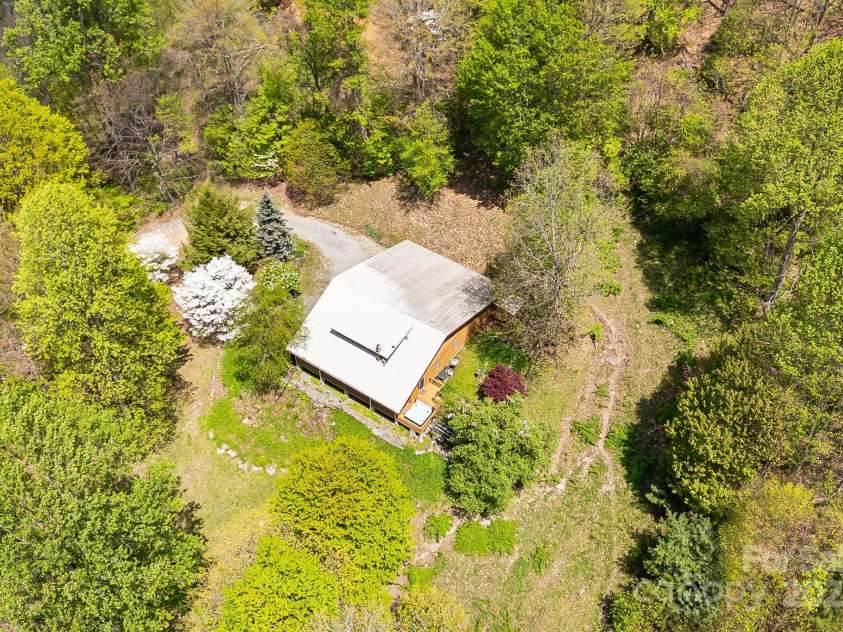 620 Mason Branch Road, Bryson City, NC 28713.  MLS# CAR4246489, YatesRealty ID 9936. 