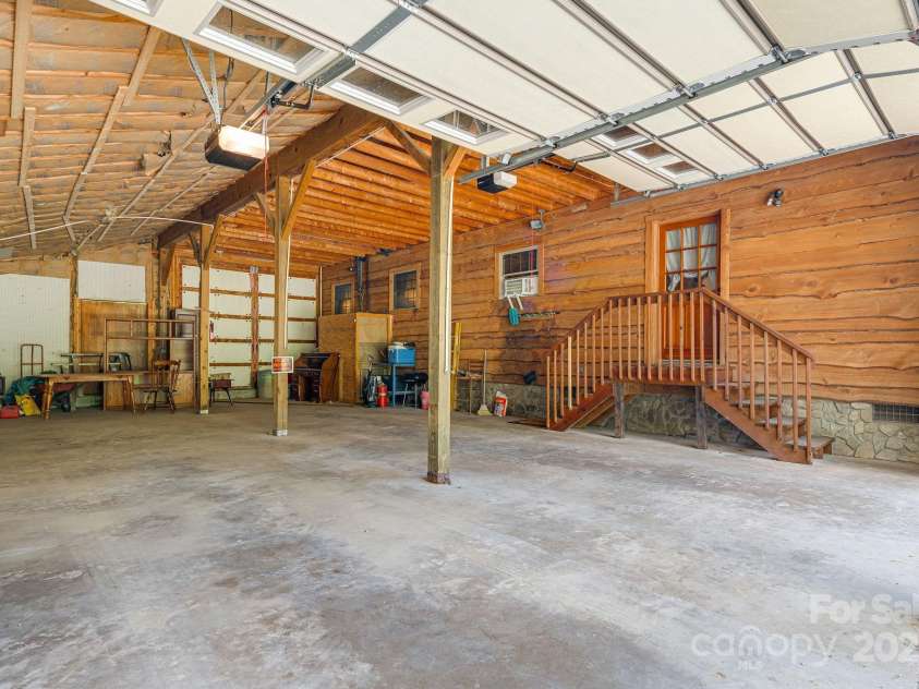620 Mason Branch Road, Bryson City, NC 28713.  MLS# CAR4246489, YatesRealty ID 9936. Large garage/workshop