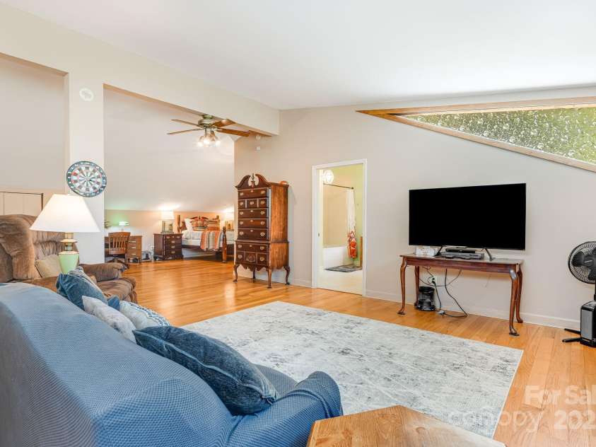 620 Mason Branch Road, Bryson City, NC 28713.  MLS# CAR4246489, YatesRealty ID 9936. Upstairs game room/rec room