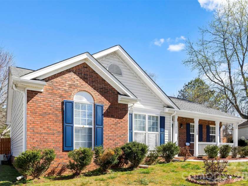 708 Peregrine Court, Gastonia, NC 28056.  MLS# CAR4355704, YatesRealty ID 9937. 
