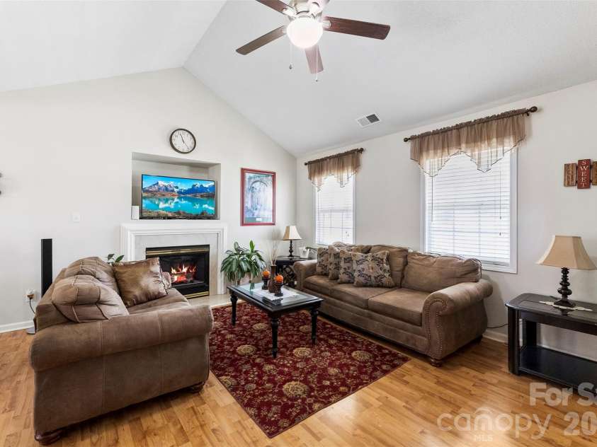 708 Peregrine Court, Gastonia, NC 28056.  MLS# CAR4355704, YatesRealty ID 9937. 