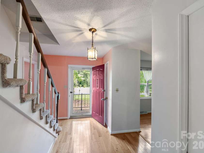 1107 Hardin Drive, Shelby, NC 28150.  MLS# CAR4364752, YatesRealty ID 9938. 