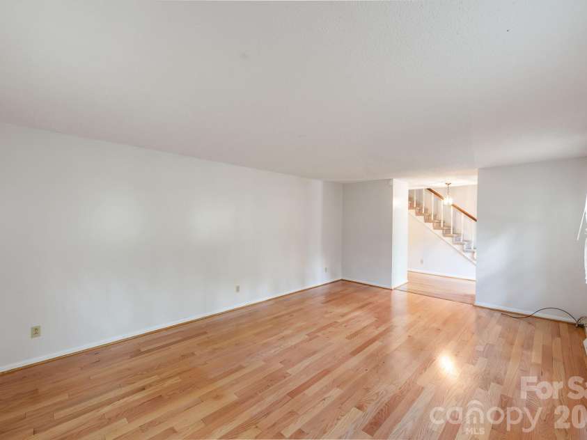 1107 Hardin Drive, Shelby, NC 28150.  MLS# CAR4364752, YatesRealty ID 9938. 