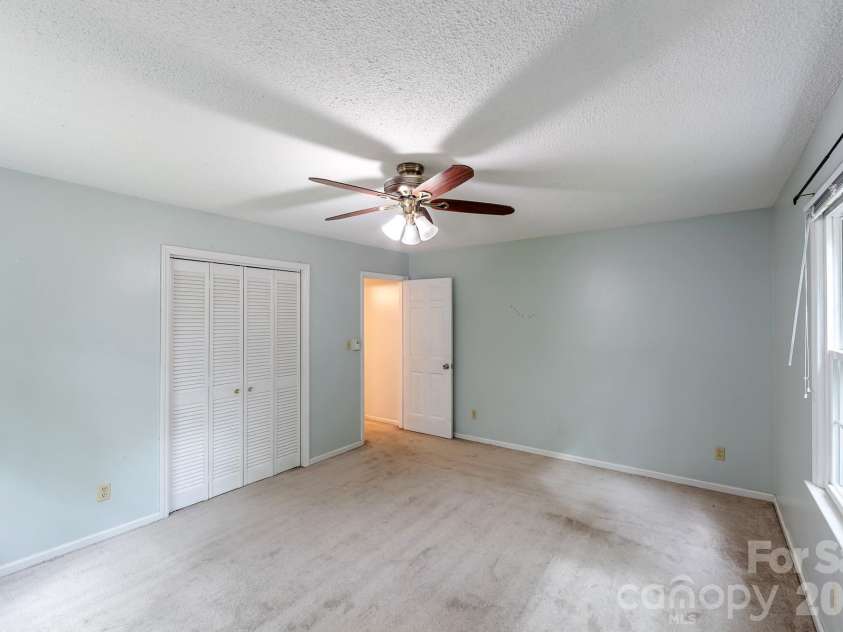1107 Hardin Drive, Shelby, NC 28150.  MLS# CAR4364752, YatesRealty ID 9938. 