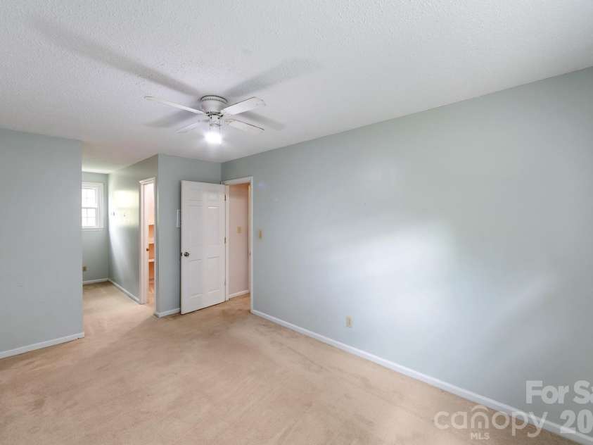 1107 Hardin Drive, Shelby, NC 28150.  MLS# CAR4364752, YatesRealty ID 9938. 