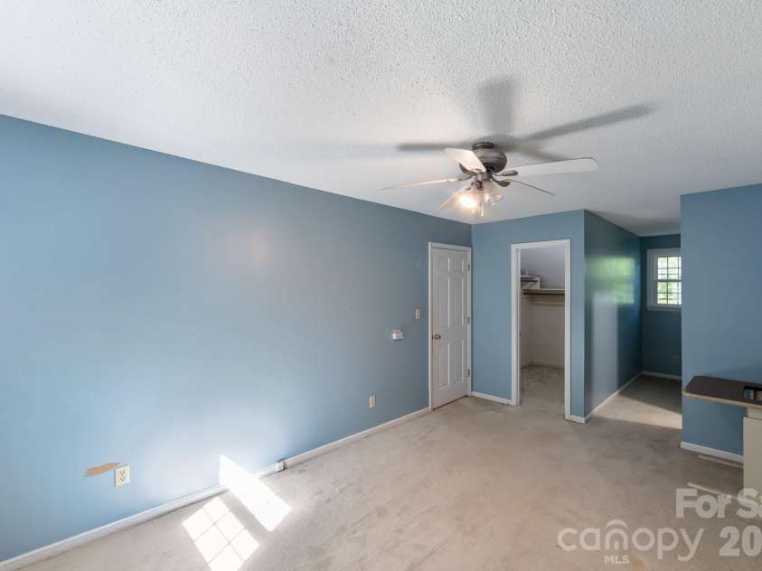 1107 Hardin Drive, Shelby, NC 28150.  MLS# CAR4364752, YatesRealty ID 9938. 