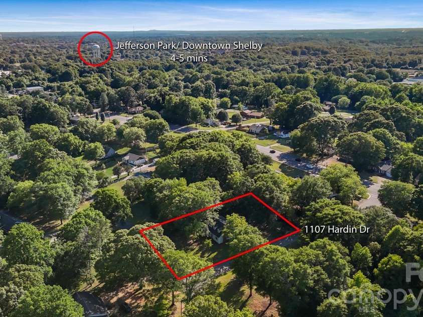 1107 Hardin Drive, Shelby, NC 28150.  MLS# CAR4364752, YatesRealty ID 9938. Conveniently Located close to Downtown!