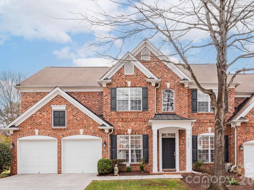 8124 Oratorio Place, Charlotte, NC 28270.  MLS# CAR4350874, YatesRealty ID 9940. 