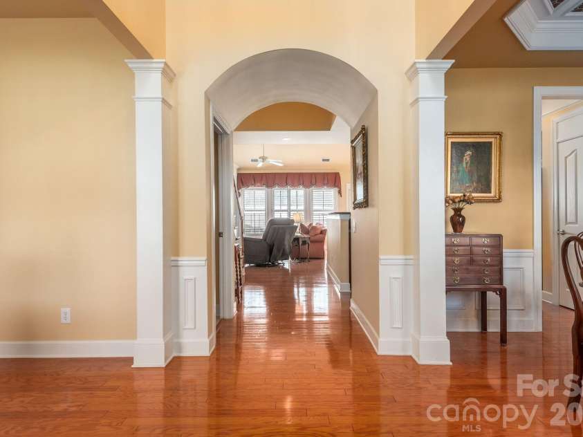 8124 Oratorio Place, Charlotte, NC 28270.  MLS# CAR4350874, YatesRealty ID 9940. 