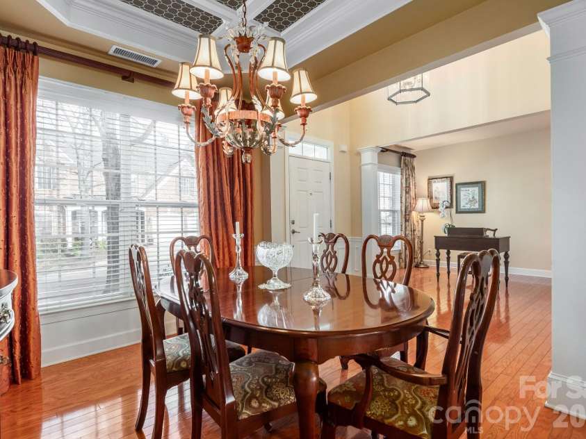 8124 Oratorio Place, Charlotte, NC 28270.  MLS# CAR4350874, YatesRealty ID 9940. 