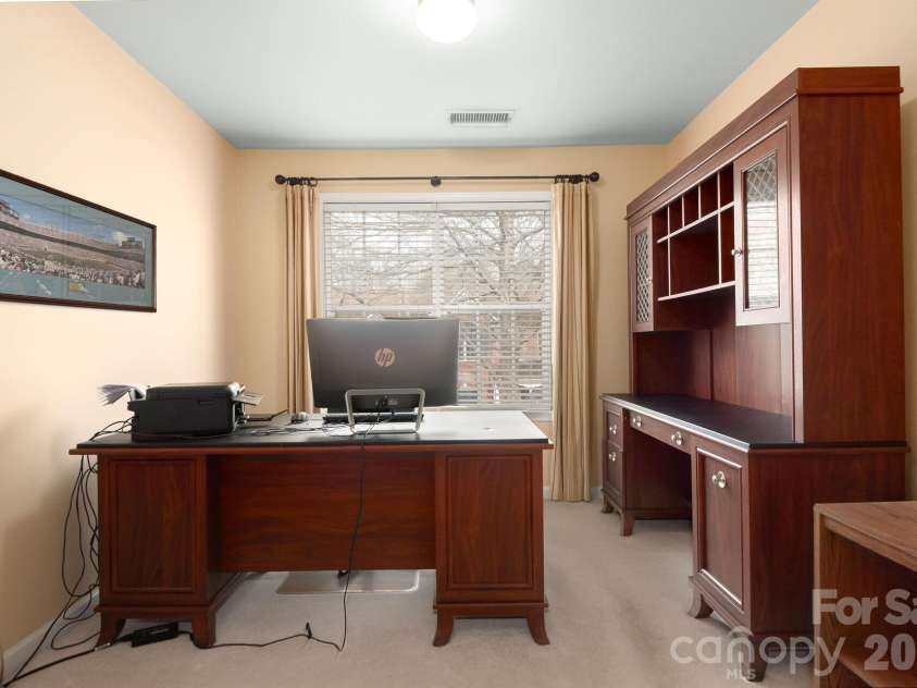 8124 Oratorio Place, Charlotte, NC 28270.  MLS# CAR4350874, YatesRealty ID 9940. 