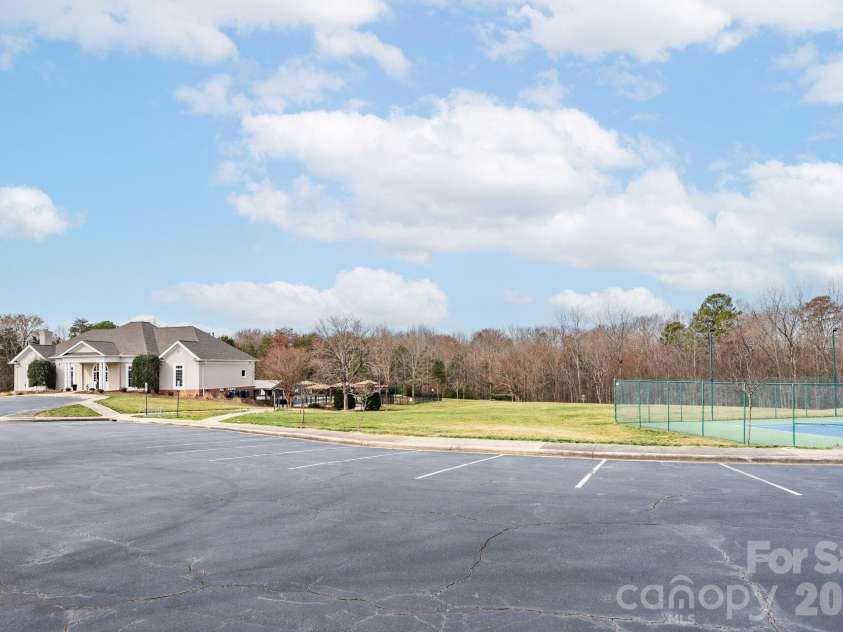 8124 Oratorio Place, Charlotte, NC 28270.  MLS# CAR4350874, YatesRealty ID 9940. 