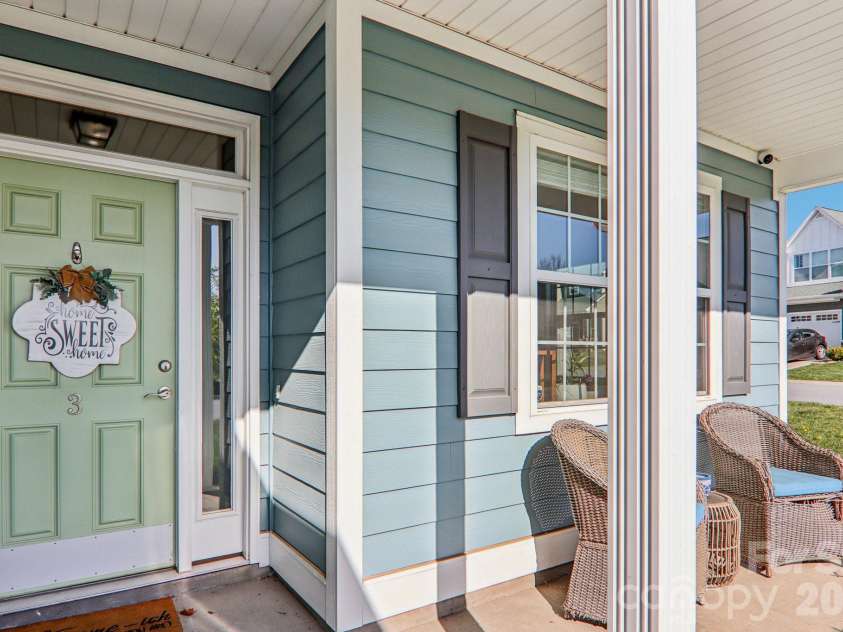 3 Montaugue Street, Arden, NC 28704.  MLS# CAR4361194, YatesRealty ID 9942. 