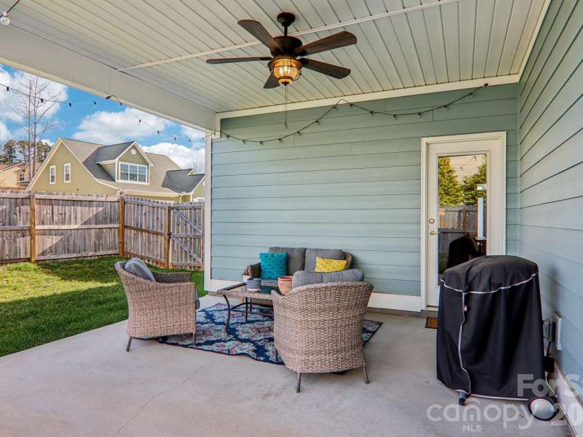 3 Montaugue Street, Arden, NC 28704.  MLS# CAR4361194, YatesRealty ID 9942. 