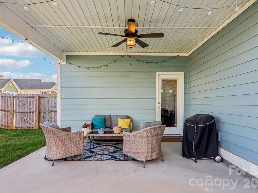 3 Montaugue Street, Arden, NC 28704.  MLS# CAR4361194, YatesRealty ID 9942. 