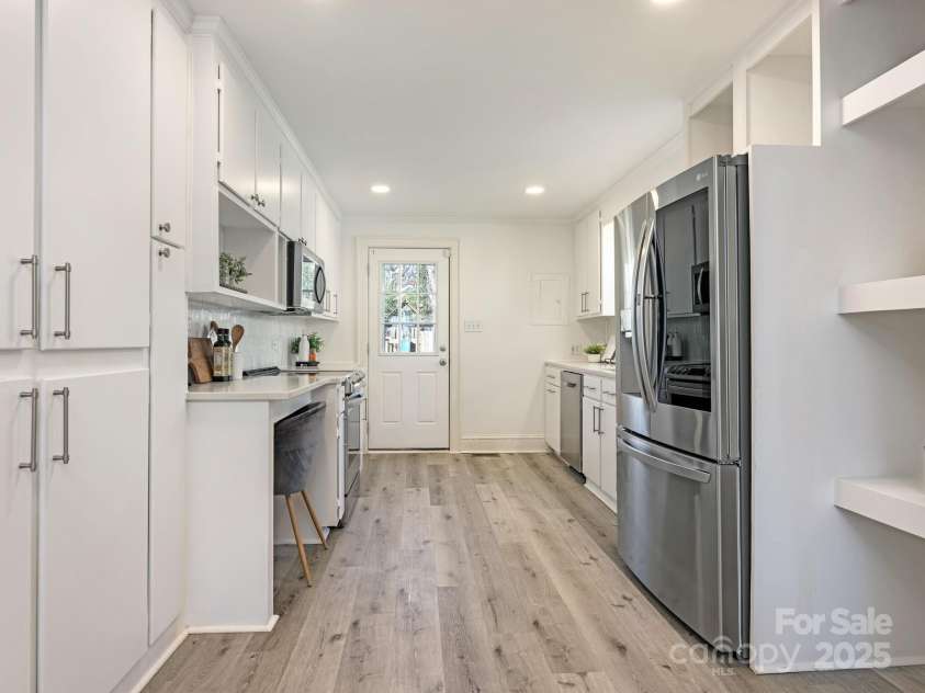 2028 Scott Avenue, Charlotte, NC 28203.  MLS# CAR4227669, YatesRealty ID 9943. 