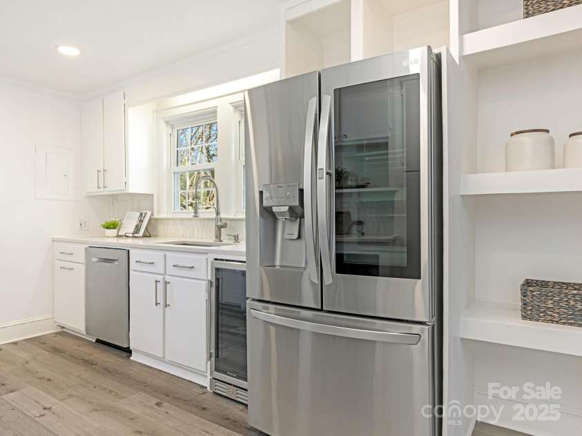 2028 Scott Avenue, Charlotte, NC 28203.  MLS# CAR4227669, YatesRealty ID 9943. 