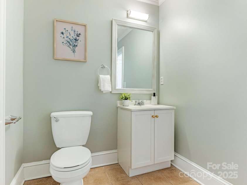 2028 Scott Avenue, Charlotte, NC 28203.  MLS# CAR4227669, YatesRealty ID 9943. 