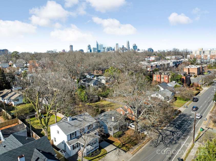 2028 Scott Avenue, Charlotte, NC 28203.  MLS# CAR4227669, YatesRealty ID 9943. 
