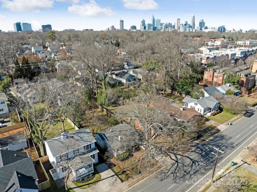 2028 Scott Avenue, Charlotte, NC 28203.  MLS# CAR4227669, YatesRealty ID 9943. 