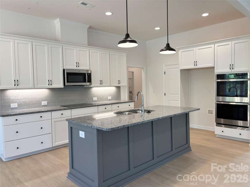 6853 Glen Abbey Lane, Mount Pleasant, NC 28124.  MLS# CAR4292652, YatesRealty ID 9947. 