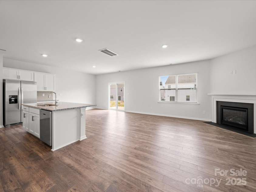 14217 Wilson Mac Lane, Charlotte, NC 28278.  MLS# CAR4241456, YatesRealty ID 9948. 