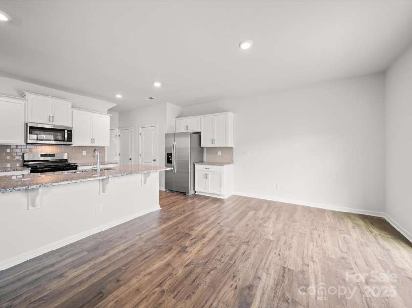 14217 Wilson Mac Lane, Charlotte, NC 28278.  MLS# CAR4241456, YatesRealty ID 9948. 