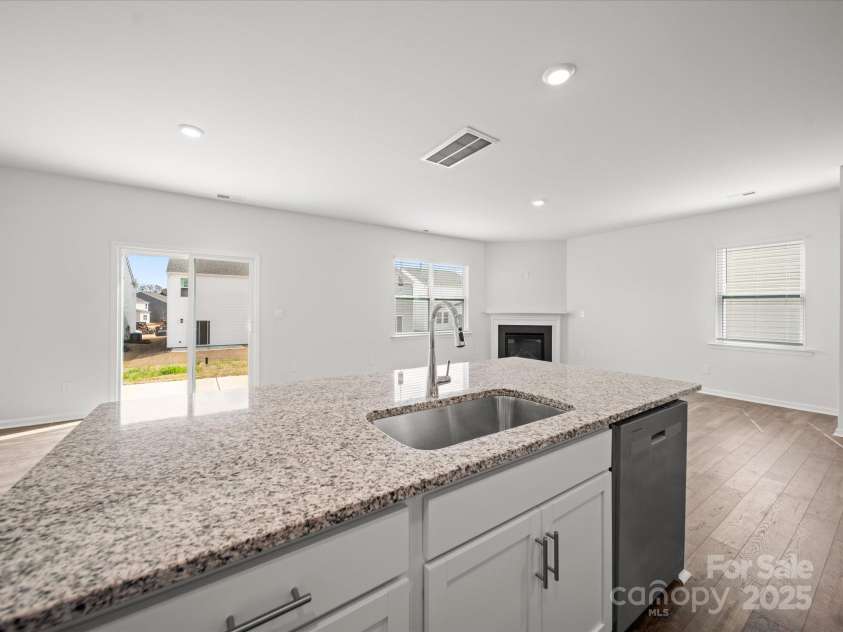 14217 Wilson Mac Lane, Charlotte, NC 28278.  MLS# CAR4241456, YatesRealty ID 9948. 