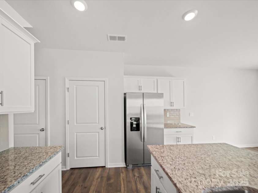 14217 Wilson Mac Lane, Charlotte, NC 28278.  MLS# CAR4241456, YatesRealty ID 9948. 