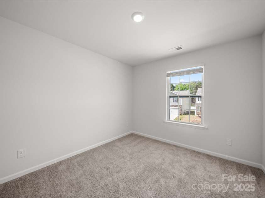 14217 Wilson Mac Lane, Charlotte, NC 28278.  MLS# CAR4241456, YatesRealty ID 9948. 