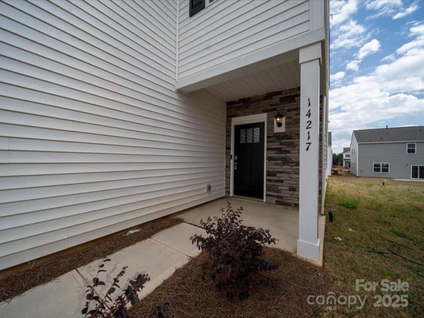 14217 Wilson Mac Lane, Charlotte, NC 28278.  MLS# CAR4241456, YatesRealty ID 9948. 