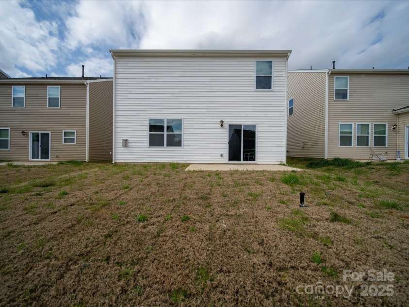 14217 Wilson Mac Lane, Charlotte, NC 28278.  MLS# CAR4241456, YatesRealty ID 9948. 