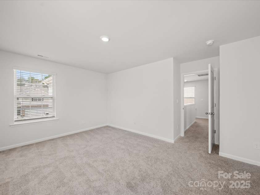 14217 Wilson Mac Lane, Charlotte, NC 28278.  MLS# CAR4241456, YatesRealty ID 9948. 