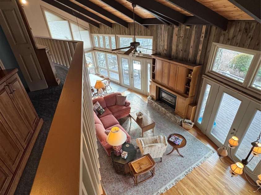 160 Crestwood Circle, Newland, NC 28657.  MLS# CAR4333380, YatesRealty ID 9949. 