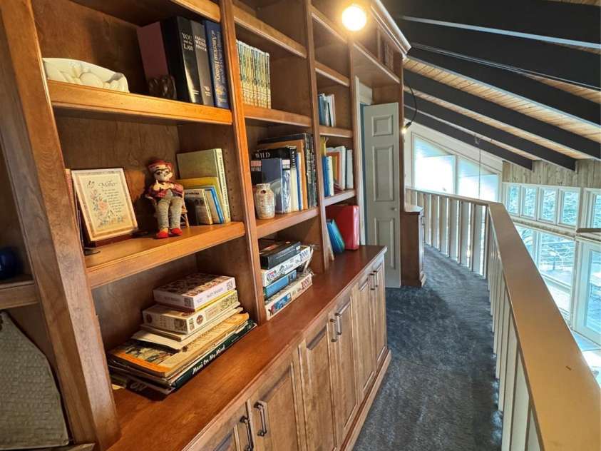160 Crestwood Circle, Newland, NC 28657.  MLS# CAR4333380, YatesRealty ID 9949. 