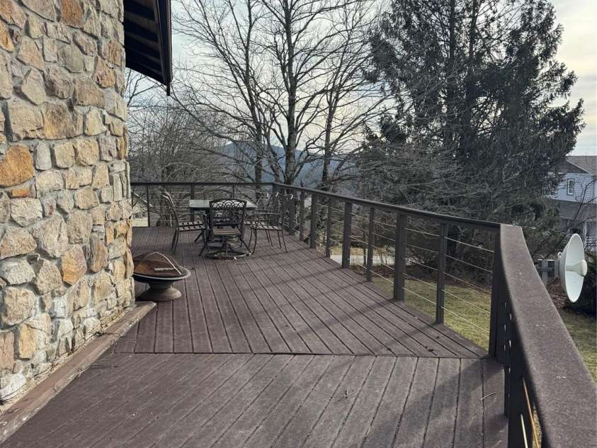 160 Crestwood Circle, Newland, NC 28657.  MLS# CAR4333380, YatesRealty ID 9949. 