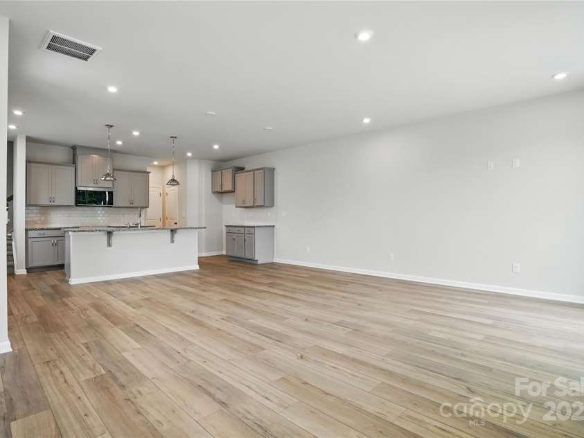 2116 Vinyasa Lane, Charlotte, NC 28215.  MLS# CAR4327145, YatesRealty ID 995. 