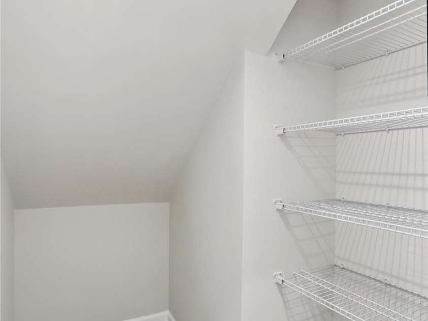 2116 Vinyasa Lane, Charlotte, NC 28215.  MLS# CAR4327145, YatesRealty ID 995. 