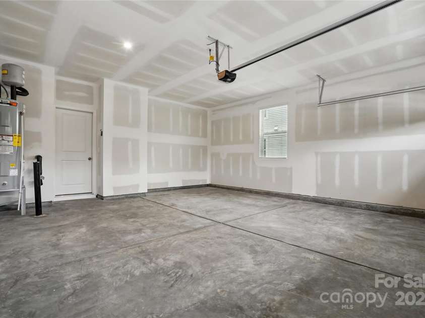 2116 Vinyasa Lane, Charlotte, NC 28215.  MLS# CAR4327145, YatesRealty ID 995. 