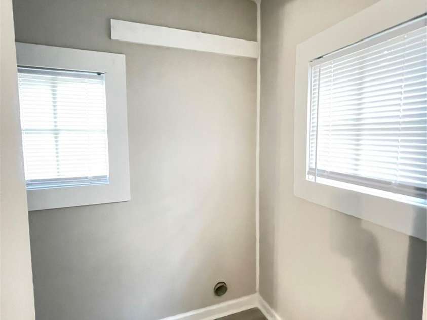 2123 6th Avenue, Gastonia, NC 28052.  MLS# CAR4195778, YatesRealty ID 995. 