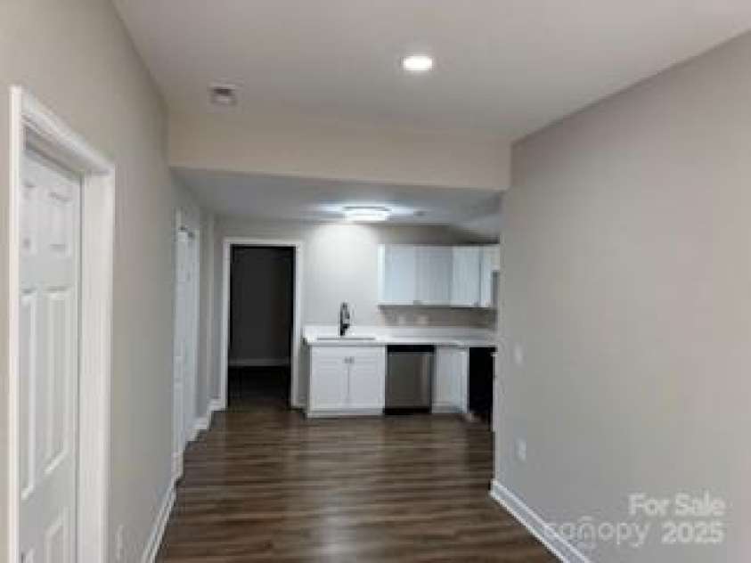 332 Arlington Circle, Lenoir, NC 28645.  MLS# CAR4333737, YatesRealty ID 995. 