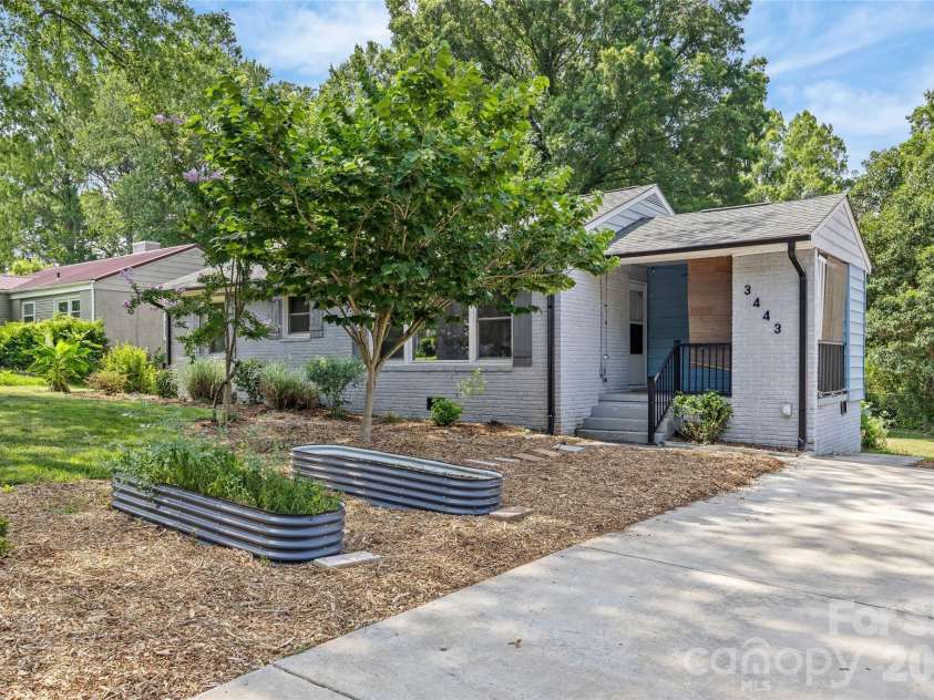 3443 Airlie Street, Charlotte, NC 28205.  MLS# CAR4402296, YatesRealty ID 9950. 