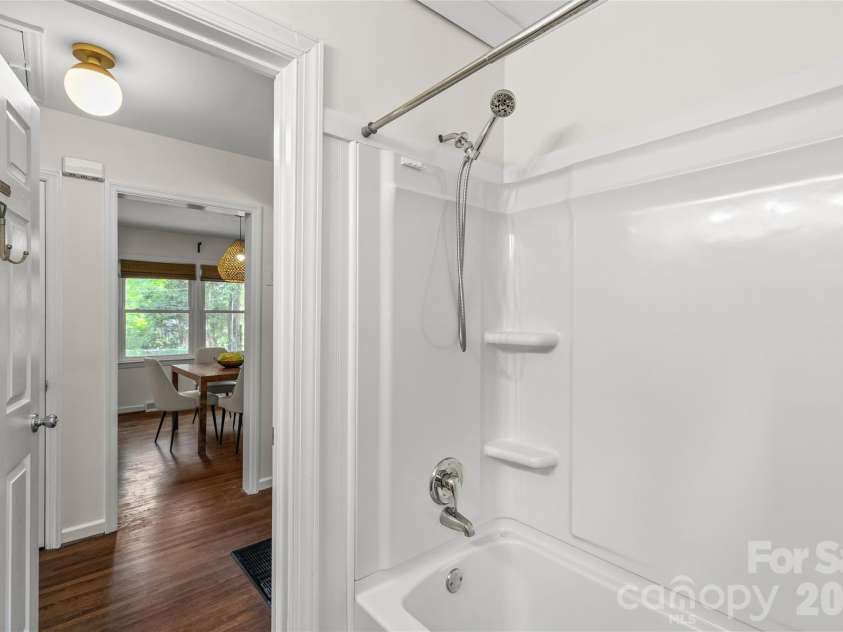 3443 Airlie Street, Charlotte, NC 28205.  MLS# CAR4402296, YatesRealty ID 9950. 